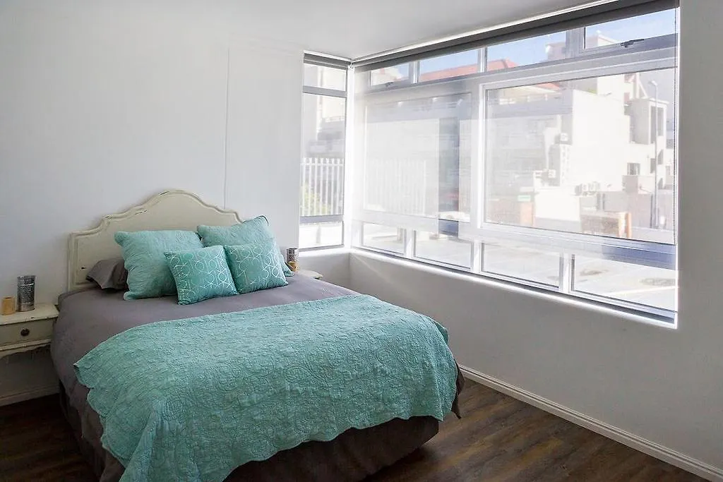 Modern Apartment, Centrally Located In Sea Point ケープタウン 南アフリカ